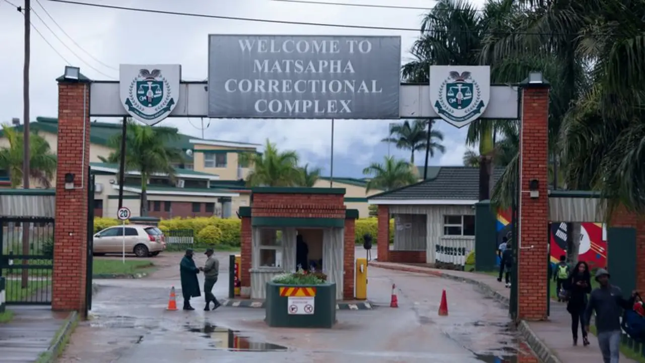 Llegan a Eswatini otros once deportados del gobierno Trump desde EEUU, según abogada