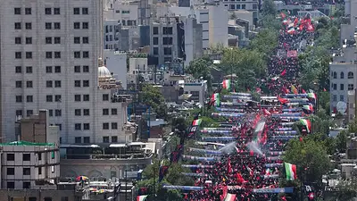 Irán dice atacó objetivos militares EEUU en el Golfo, se prepara para dar sepultura a líder asesinado Irán dice atacó objetivos militares EEUU en el Golfo, se prepara para dar sepultura a líder asesinado