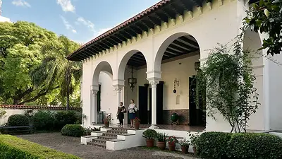 Entrada del museo Larreta Entrada del museo Larreta