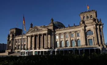 Cámara Baja del Parlamento alemán aprueba reforma del sistema sanitario destinada a contener costos | Alemania