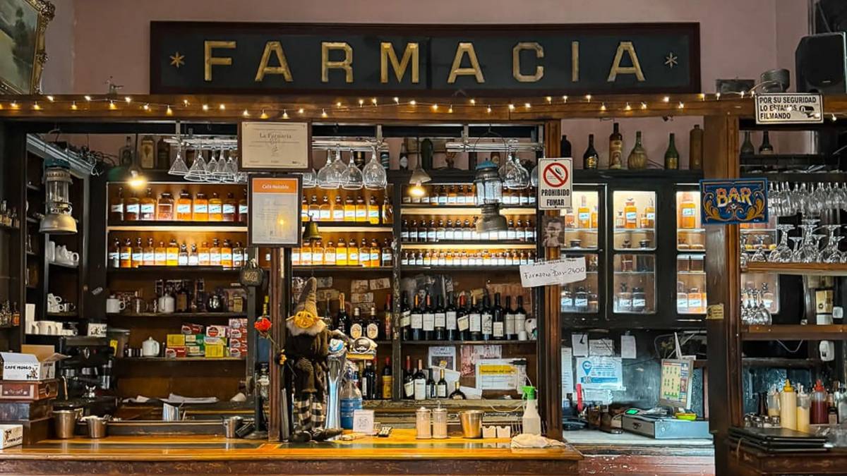 Fue una farmacia durante casi 90 años y hoy es uno de los bares furor de Buenos Aires