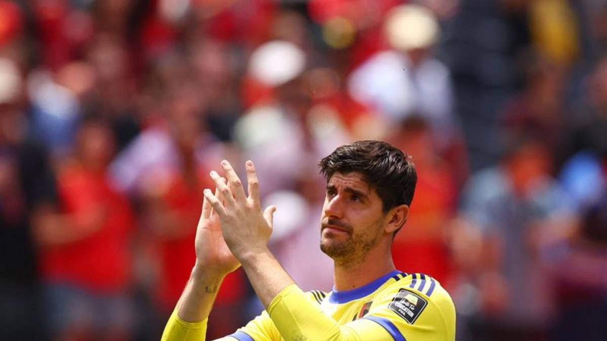 El desconsuelo une a los porteros belgas, en el campo y en el banco de suplentes