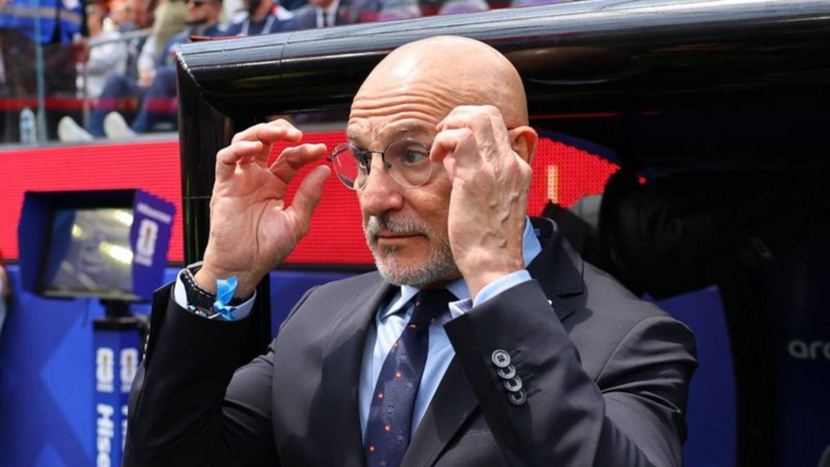 De la Fuente elogia profundidad de la plantilla española tras otra victoria salida del banquillo