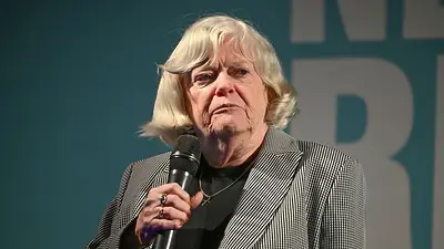 Liberaron al sospechoso detenido por el asesinato de la ex ministra Ann Widdecombe Liberaron al sospechoso detenido por el asesinato de la ex ministra Ann Widdecombe