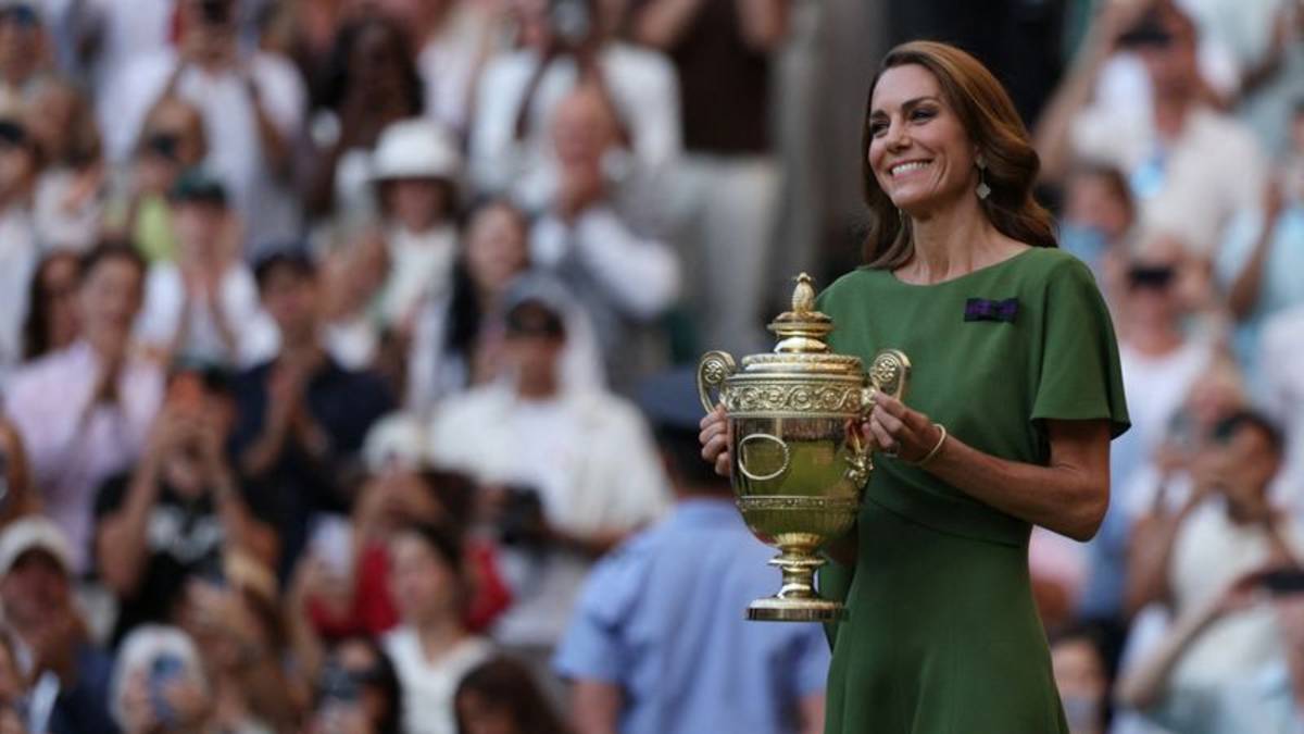 Sinner derrota a Zverev y retiene el título de Wimbledon tras una batalla maratoniana