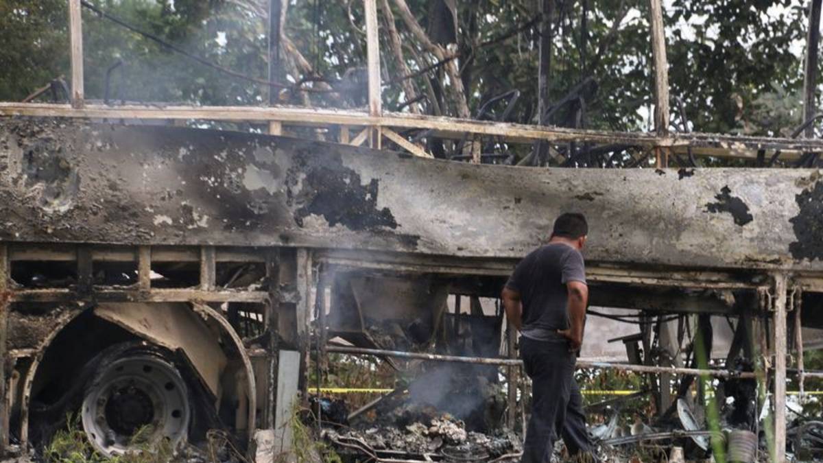 Accidente de tránsito en el occidente de México deja 9 fallecidos y 10 heridos, cuatro de ellos estadounidenses