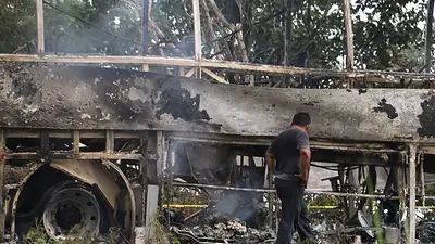Accidente de tránsito en el occidente de México deja 9 fallecidos y 10 heridos, cuatro de ellos estadounidenses Accidente de tránsito en el occidente de México deja 9 fallecidos y 10 heridos, cuatro de ellos estadounidenses