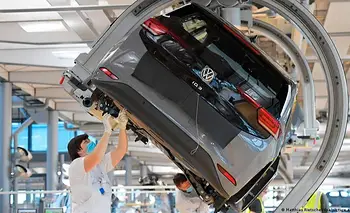 Volkswagen evalúa despedir otros 50.000 trabajadores en todo el mundo | Industria