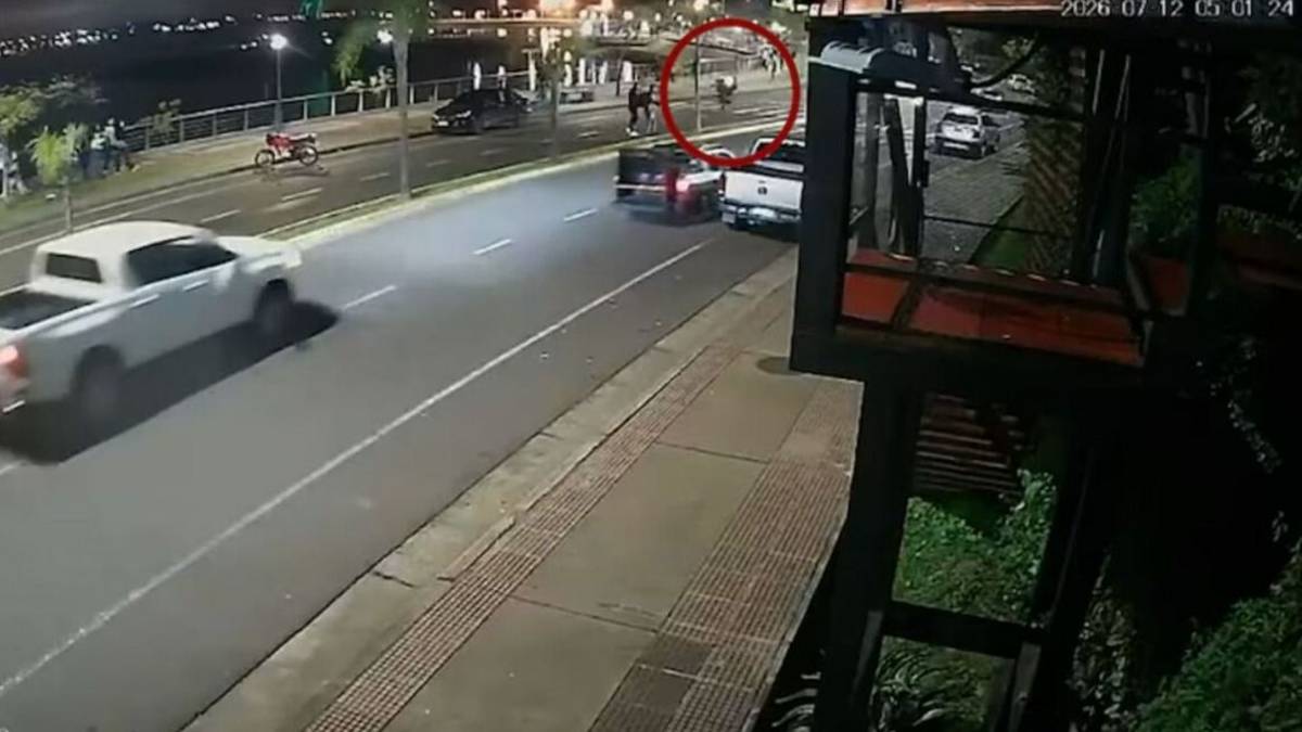 Atropelló y mató a un soldado del Ejército Argentino mientras realizaba Willy con su moto