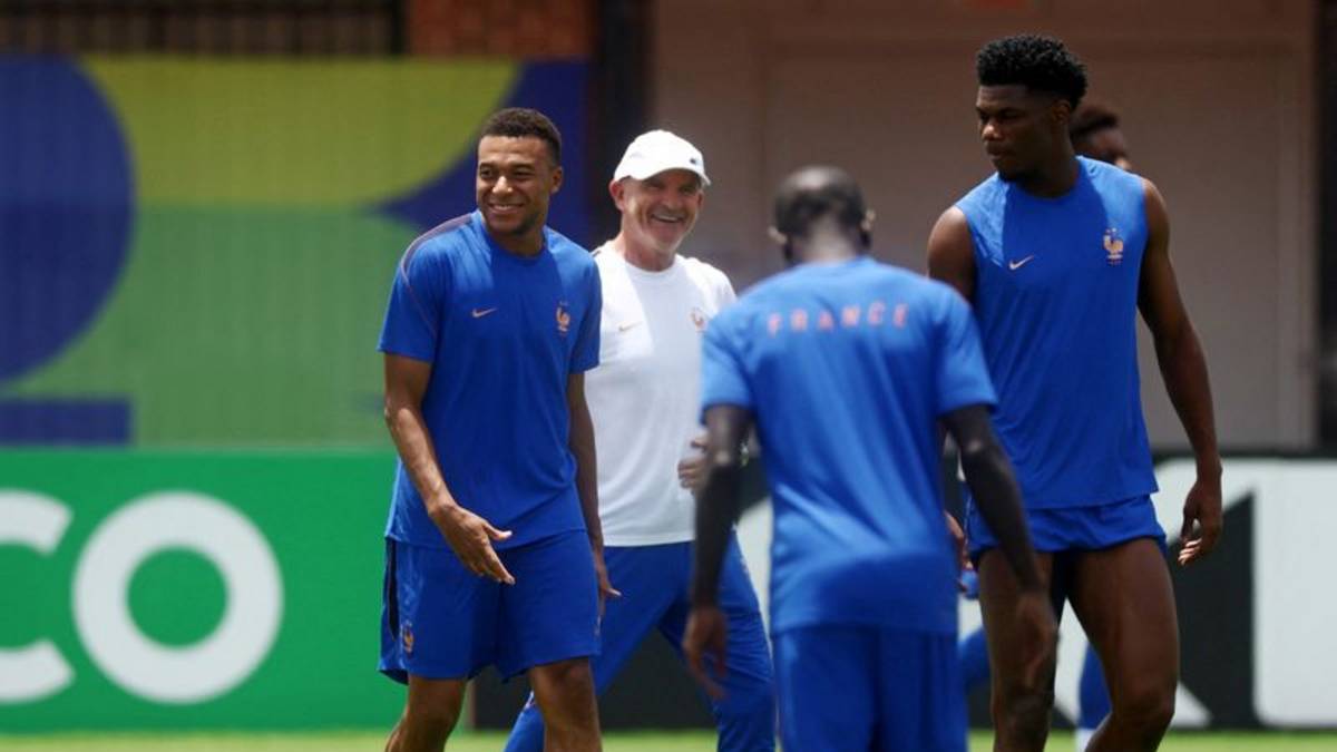 Jugadores desvelan el arma secreta de Francia en el Mundial: las conversaciones que nadie más oye