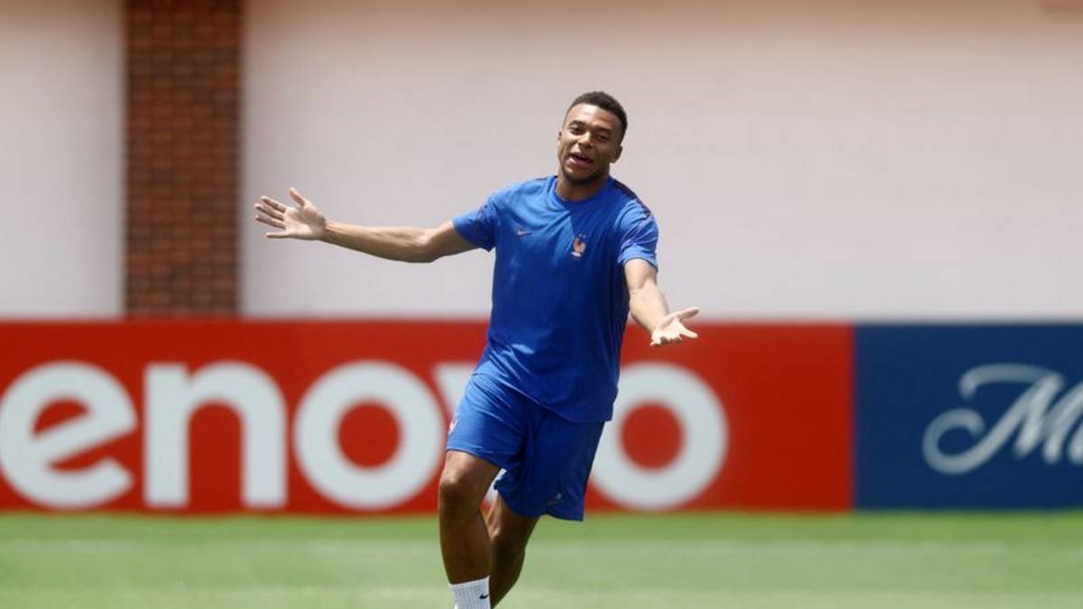 Mbappé se salta parte del entrenamiento de Francia, pero DT dice que "está bien"