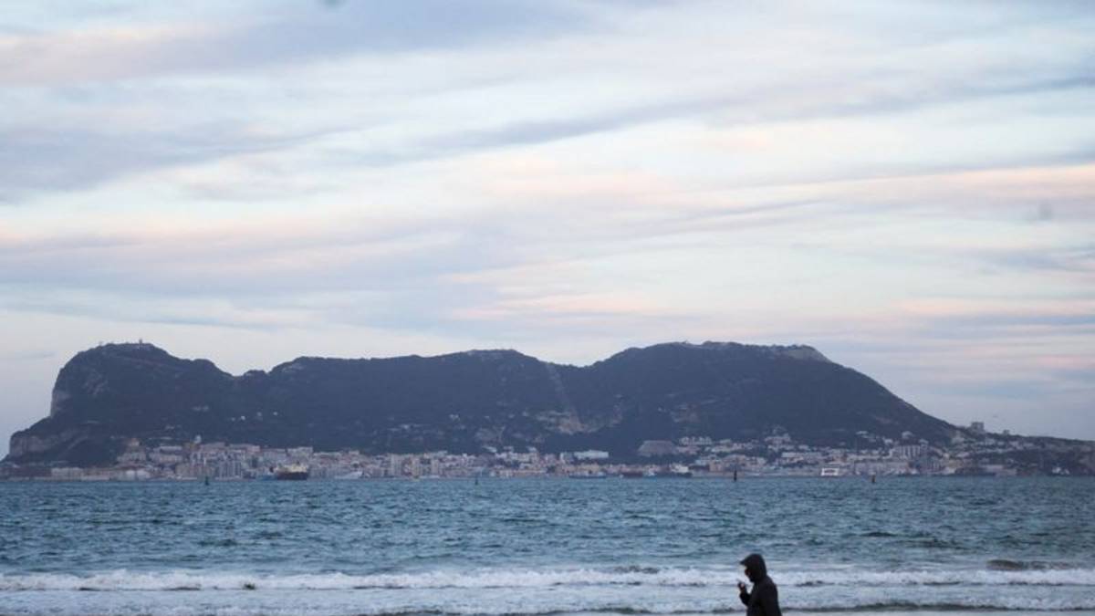 El Reino Unido y la Unión Europea firmaron el tratado que redefine la frontera de Gibraltar