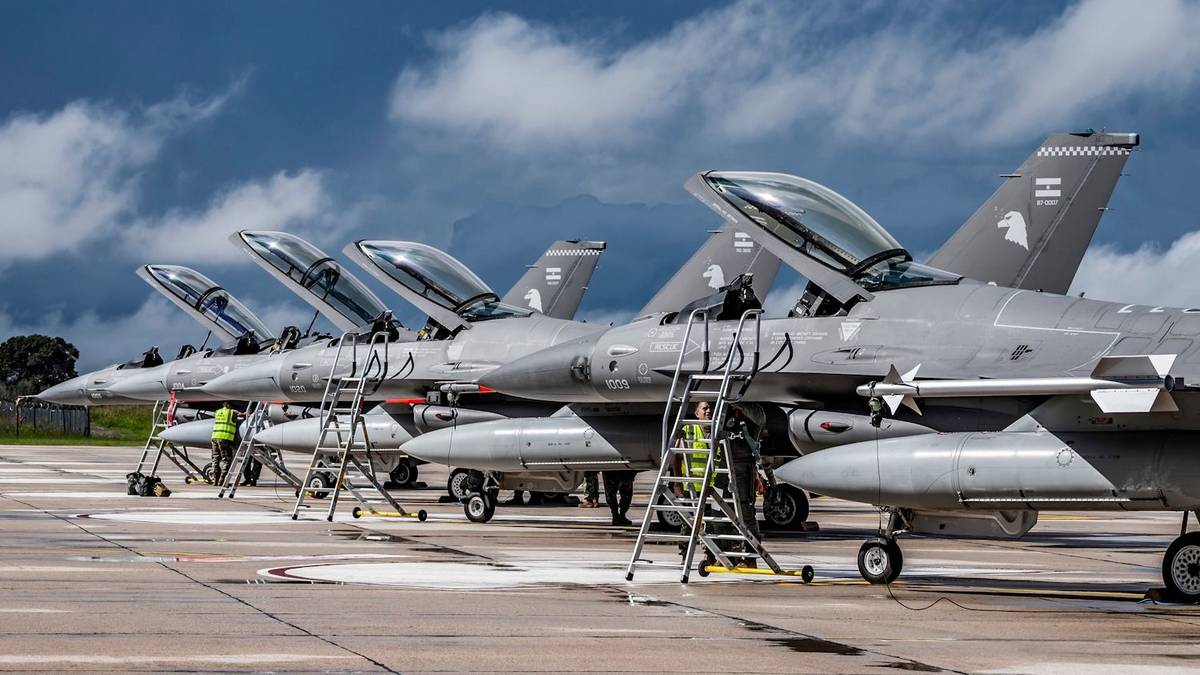 La Fuerza Aérea Argentina anunció el arribo anticipado de la segunda tanda de cazas F-16