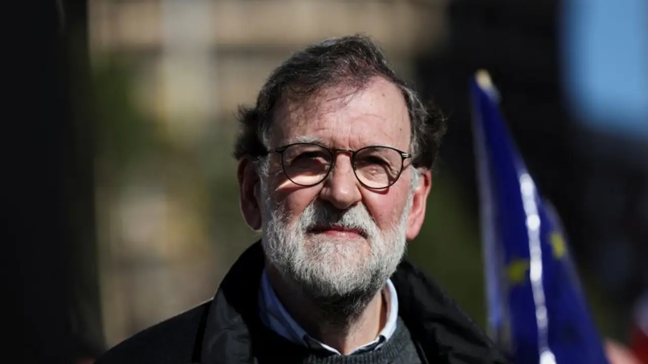 España se disculpa por columna de Rajoy sobre la selección francesa