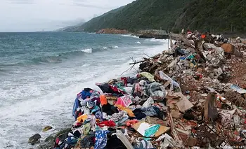 La otra crisis tras el terremoto: 1,28 millones de toneladas de escombros amenazan la costa venezolana | Alerta ambiental