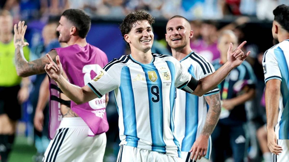 El dato clave de Juan Pablo Varsky sobre el gol de Julián Álvarez: Más rápido