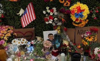 Trump dice que el ICE no suspenderá controles tras los recientes tiroteos mortales | Estados unidos