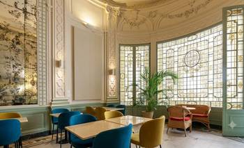 Un café dentro de un jardín de invierno francés en Buenos Aires | Gastronomía