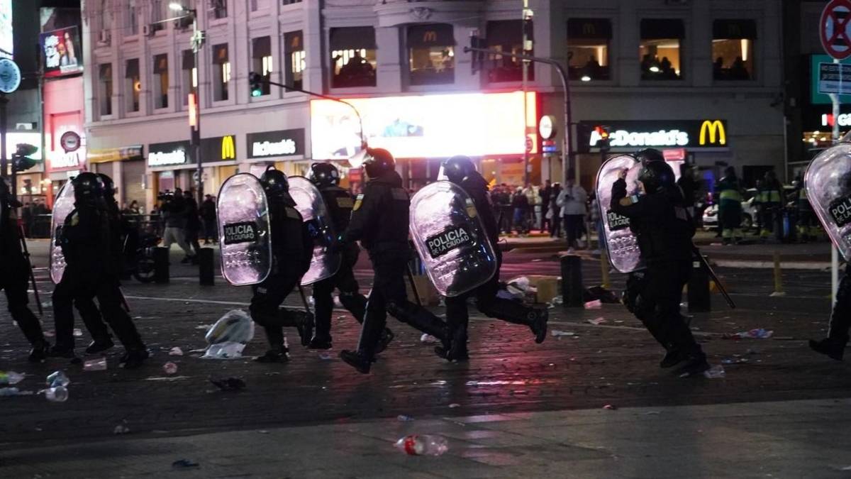 Presentan hábeas corpus para poder festejar sin violencia policial en el Obelisco