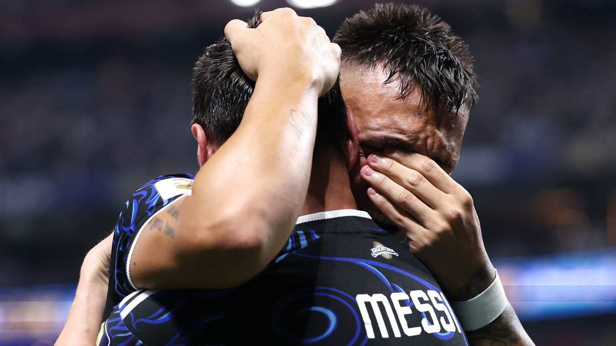 Videos: así fueron los dos goles de Argentina ante Inglaterra