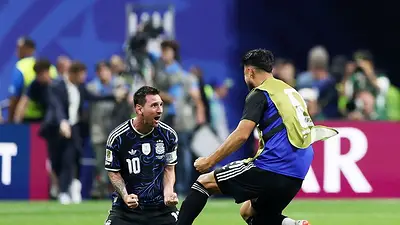 Lionel Messi le dedicó el triunfo a Diego: "De arriba lo está disfrutando muchísimo" Lionel Messi le dedicó el triunfo a Diego: "De arriba lo está disfrutando muchísimo"