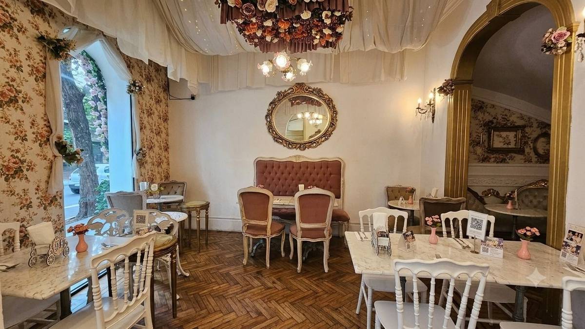 Parece Versalles: el café de Buenos Aires que te transporta a la época de María Antonieta