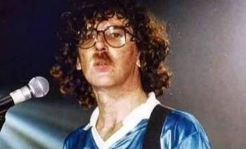 Así vivió Charly García la victoria de Argentina ante Inglaterra: el video | Música
