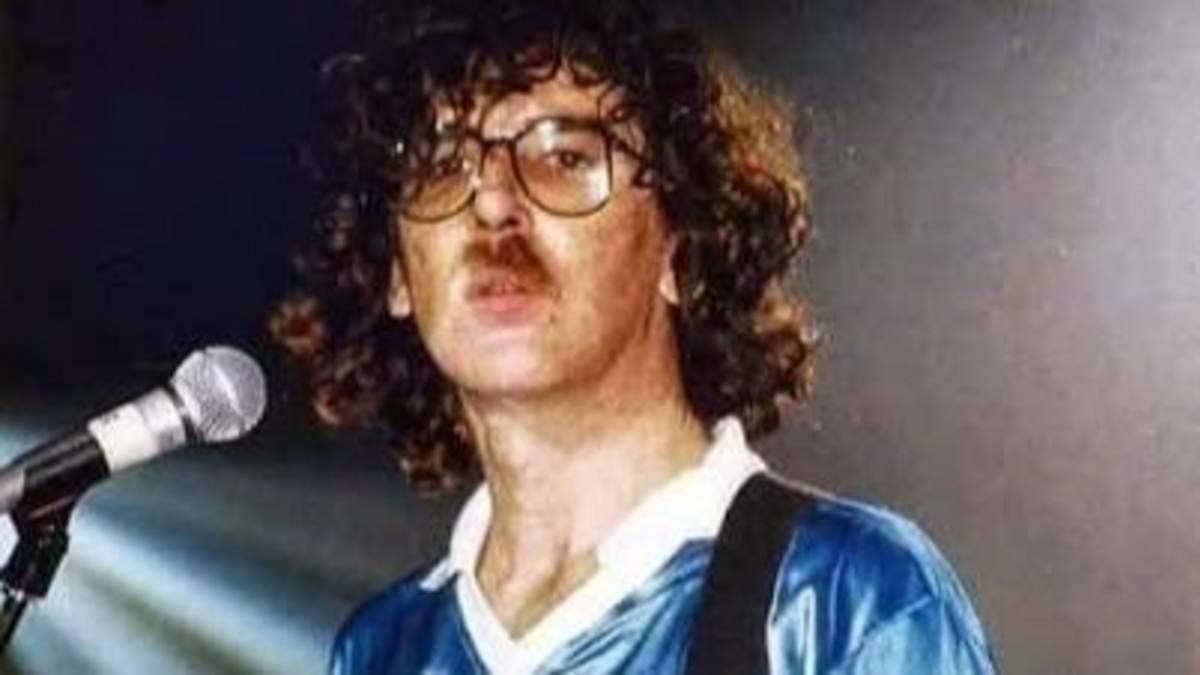 Siempre cerca de la gente: así vivió Charly García la victoria de Argentina ante Inglaterra