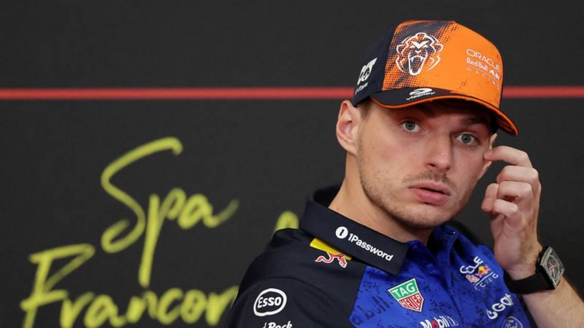 Verstappen vuelve al alerón trasero previo tras sufrir dos accidentes consecutivos