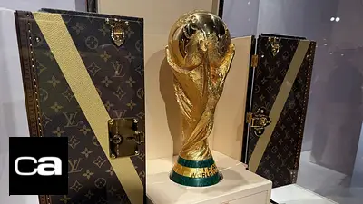 Trofeo del Mundial llegará con estilo en un baúl de Louis Vuitton hecho a medida Trofeo del Mundial llegará con estilo en un baúl de Louis Vuitton hecho a medida