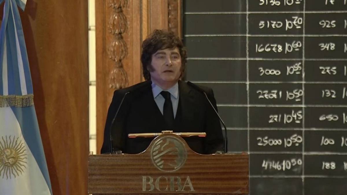 Ante el mundo financiero, Milei defendió los despidos y cierres de empresas: "Ganan 47 millones de argentinos y pierden 920"