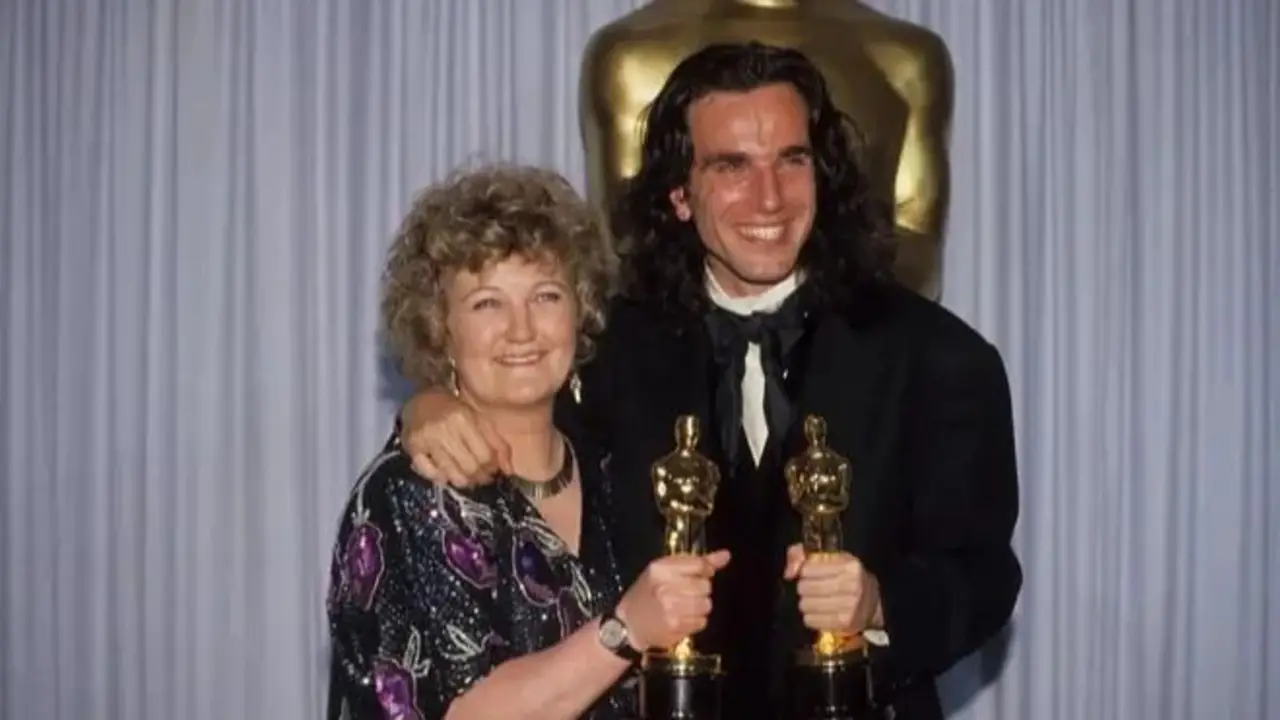 Brenda Fricker.