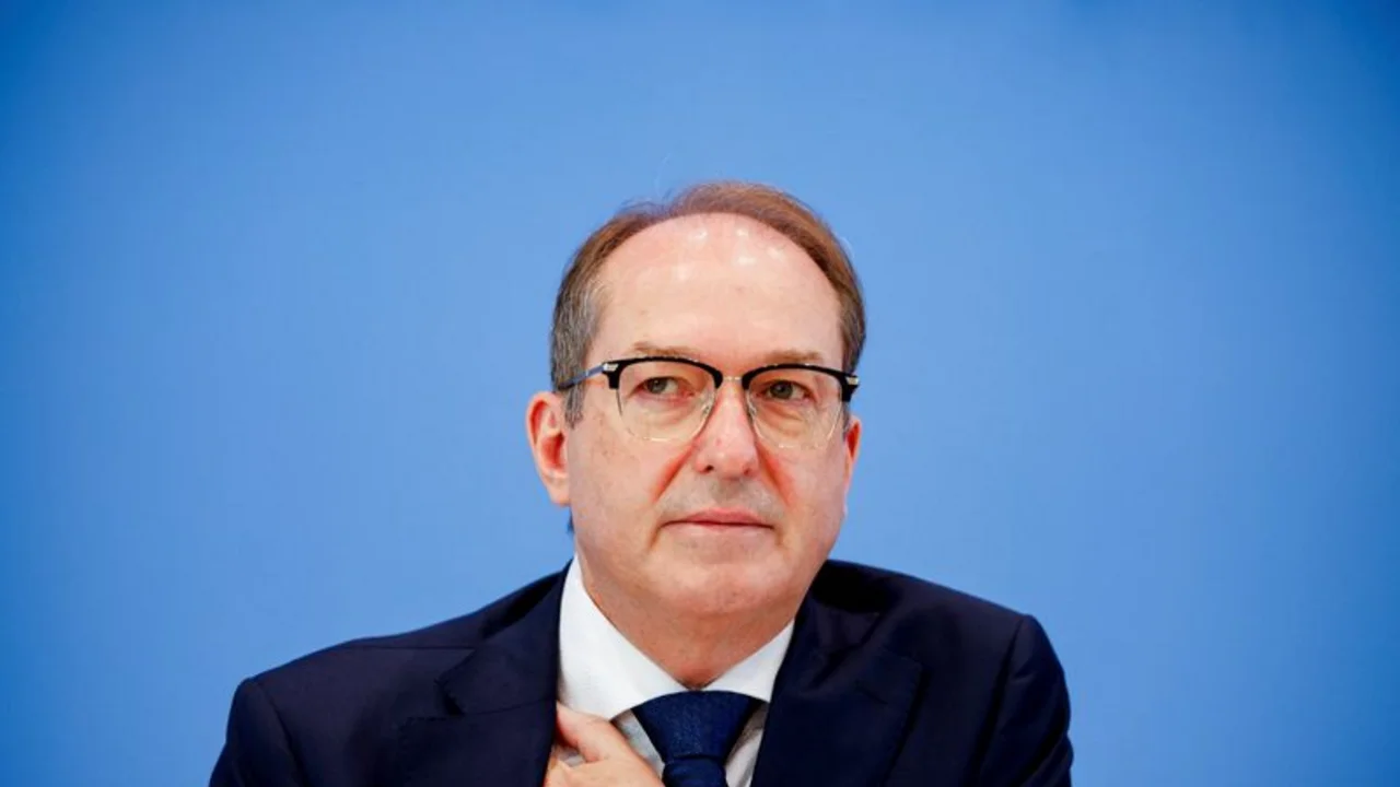 Alemania eleva su nivel de alerta de seguridad a "amenaza alta": ministro del Interior