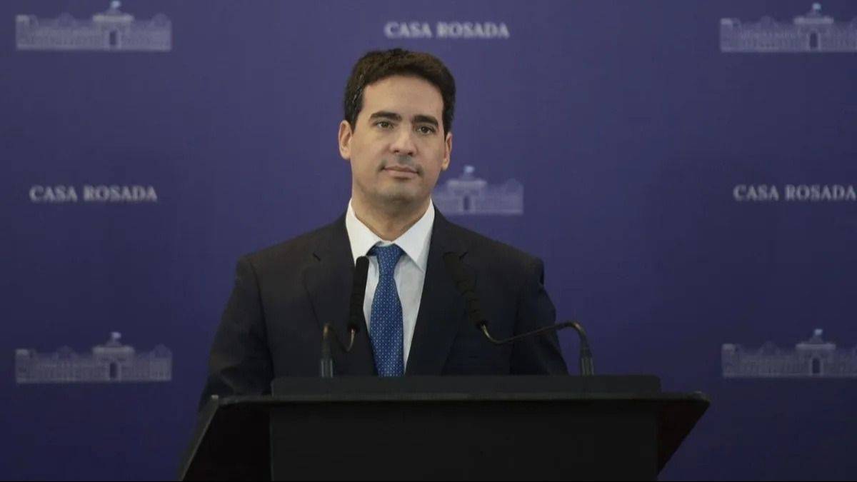 El vocero Ravier volvió a hablar sobre el reclamo de Malvinas: "País bananero"
