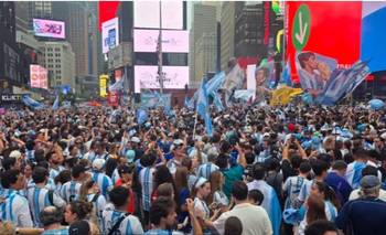 A pesar del mal clima, una multitud alentó a la Selección en el último banderazo | Mundial 2026