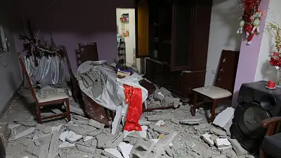 Al menos un muerto y 11 heridos deja dos sismos en Andes de Perú, se teme más víctimas: autoridades Al menos un muerto y 11 heridos deja dos sismos en Andes de Perú, se teme más víctimas: autoridades