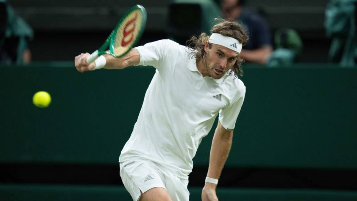 Tsitsipas se alza con el título del Abierto de Suiza y consigue su primer trofeo ATP en 16 meses