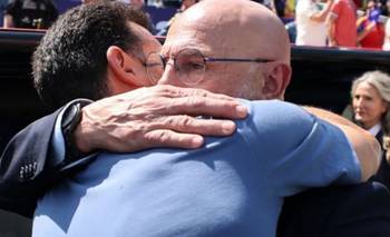 El emotivo abrazo de Scaloni con De la Fuente tras la final de Argentina con España | Mundial 2026