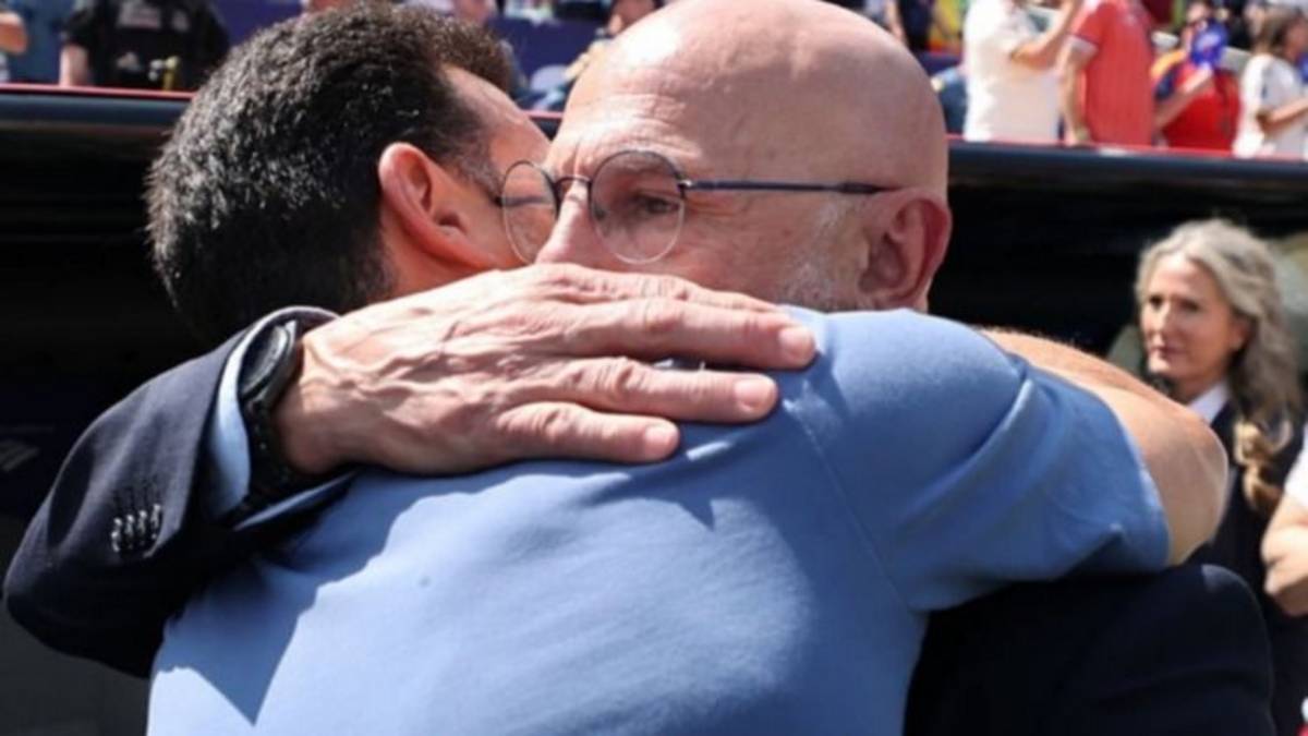 El emotivo abrazo de Scaloni con De la Fuente tras la final de la Selección Argentina vs. España