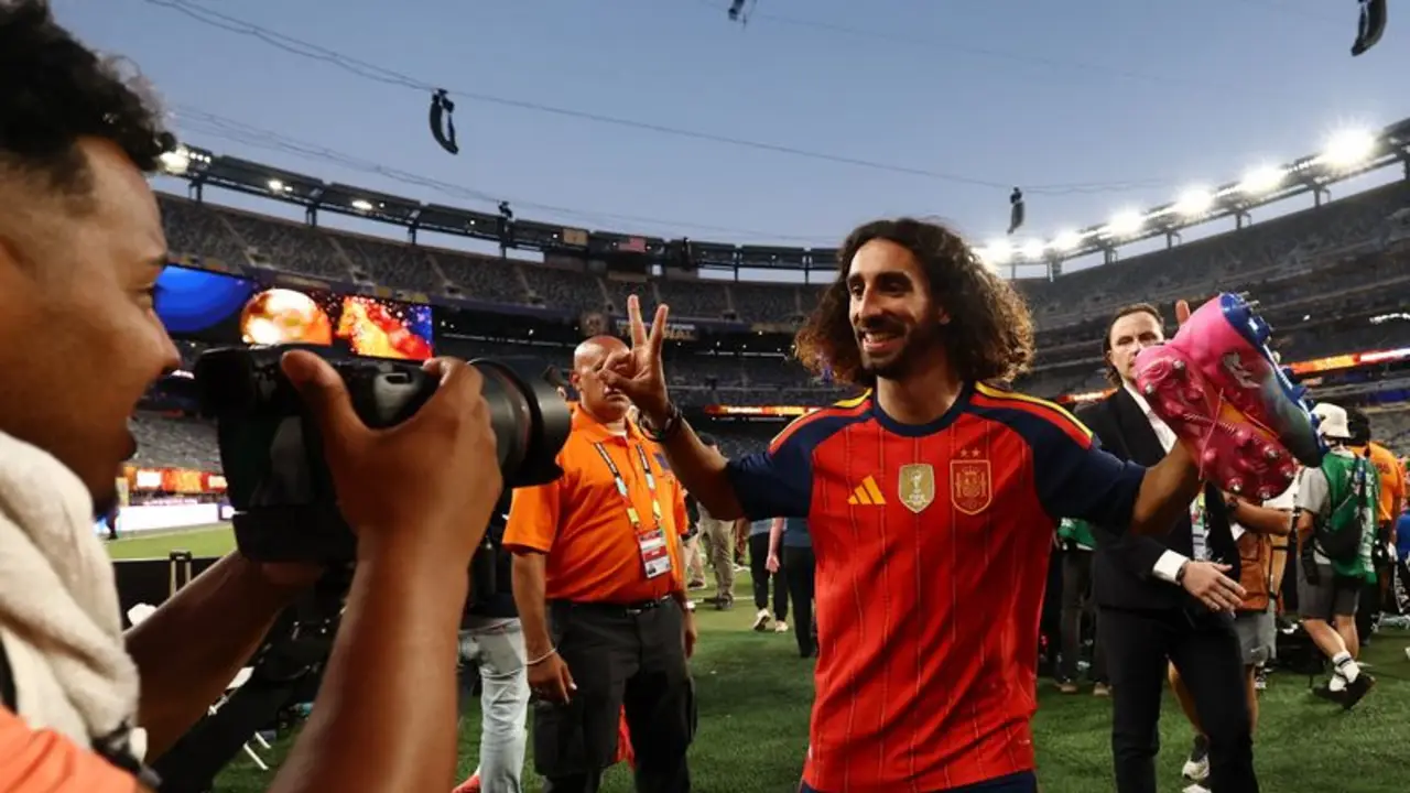  El insólito tatuaje que Cucurella prometió hacerse en el cuerpo si España se consagraba campeona del Mundial