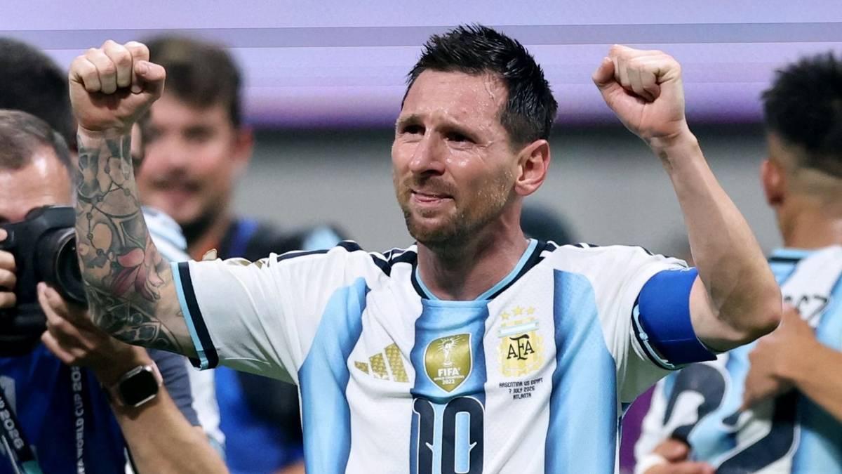 Lionel Messi ya se encuentra en Argentina: llegó a Rosario junto a su familia