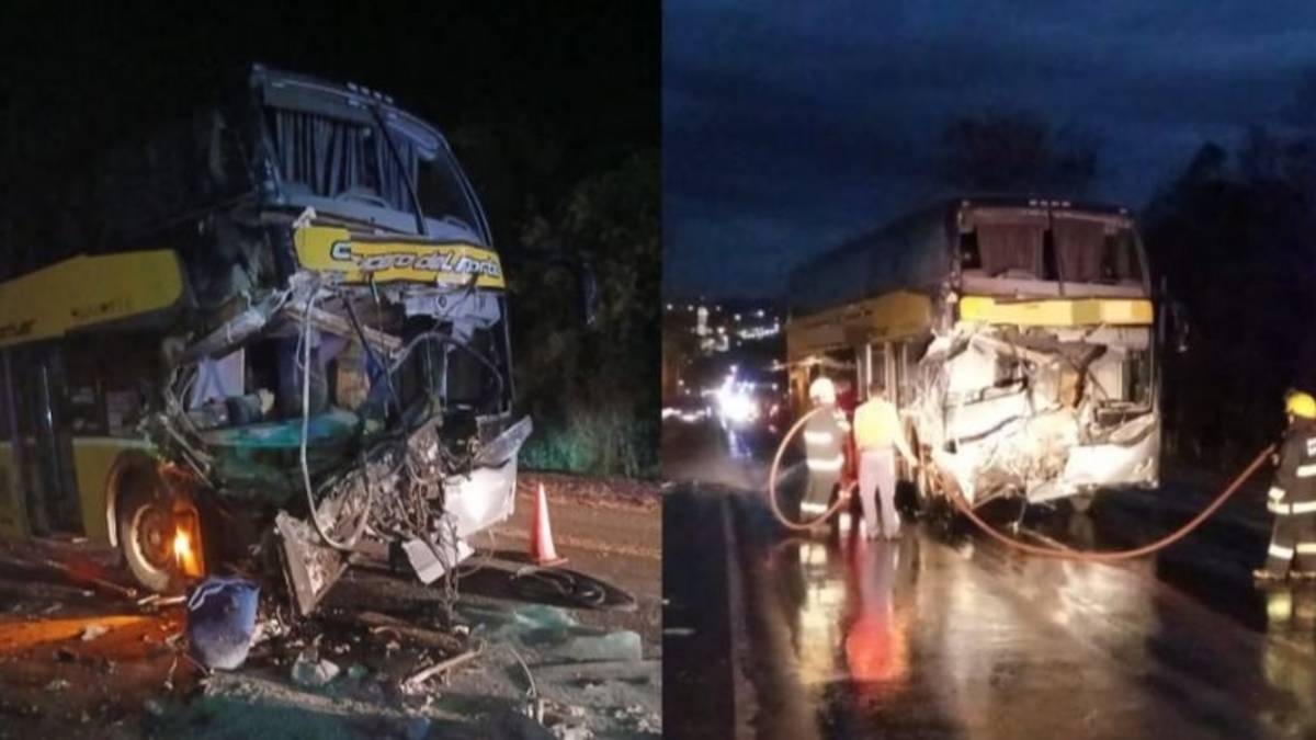 Brutal accidente entre un micro y un camión en Misiones: hay más de 40 heridos