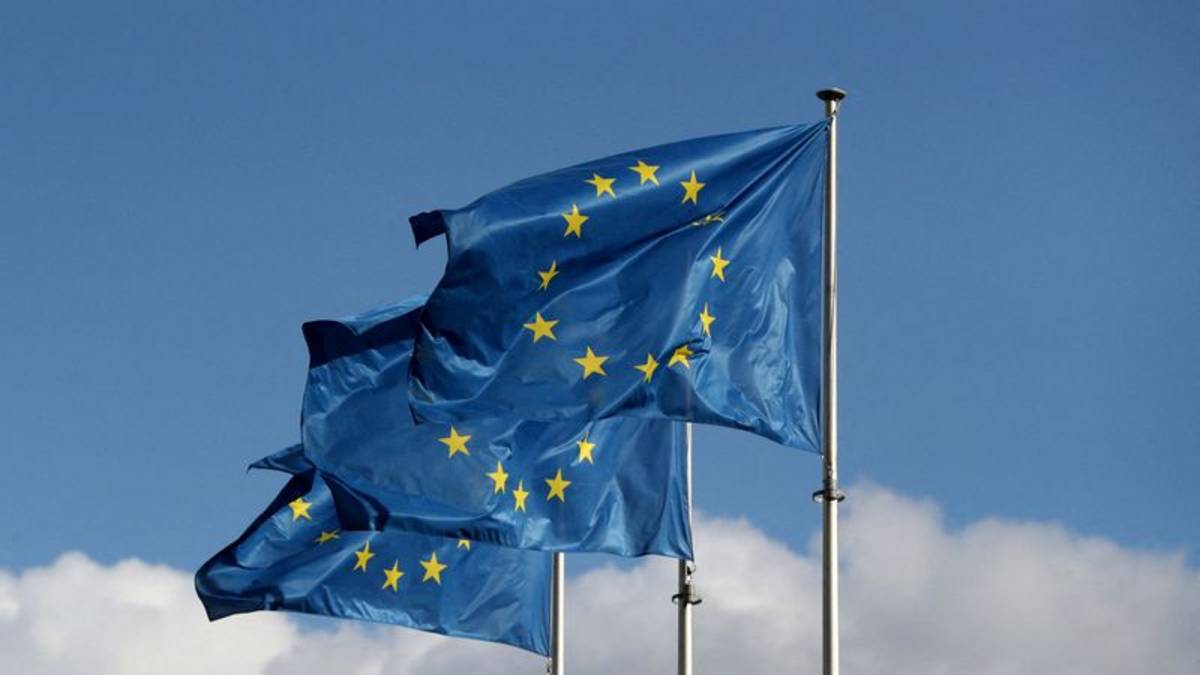 EEUU está "preocupado" por la intención de la UE de aplicar tasa de carbono a vuelos internacionales