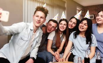 Qué significa no querer celebrar tu cumpleaños, según la psicología | Psicología