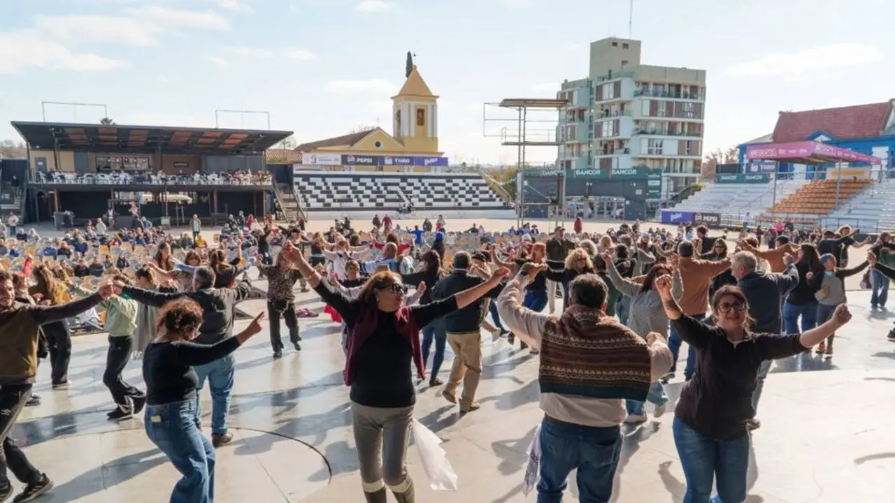 Furor en el folklore por el Cosquín de Peñas 2026 gratuito: la grilla de artistas en la Próspero Molina