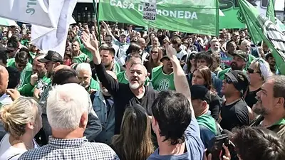 ATE se suma a la movilización de la CGT y los jubilados contra el ajuste previsional ATE se suma a la movilización de la CGT y los jubilados contra el ajuste previsional