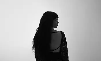 Mora Navarro presenta "Revolución Humana" en The Roxy | Música