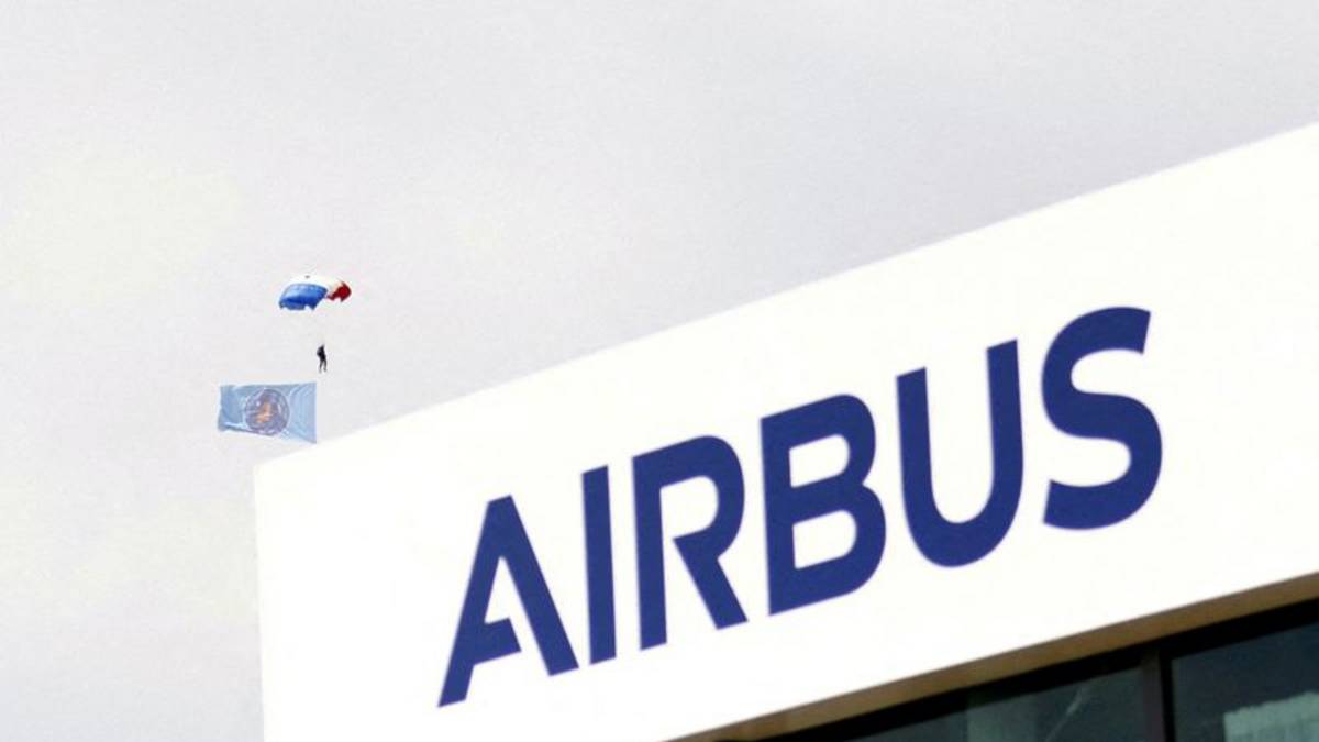 Boeing pide a EEUU que intervenga ante el préstamo récord concedido por la UE a Airbus