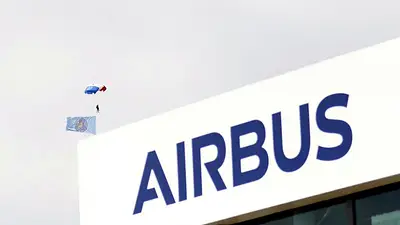 Boeing pide a EEUU que intervenga ante el préstamo récord concedido por la UE a Airbus Boeing pide a EEUU que intervenga ante el préstamo récord concedido por la UE a Airbus