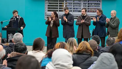 Kicillof habló de la crisis económica y social: “Se endeudan para comprar remedios y pagar el alquiler” Kicillof habló de la crisis económica y social: “Se endeudan para comprar remedios y pagar el alquiler”